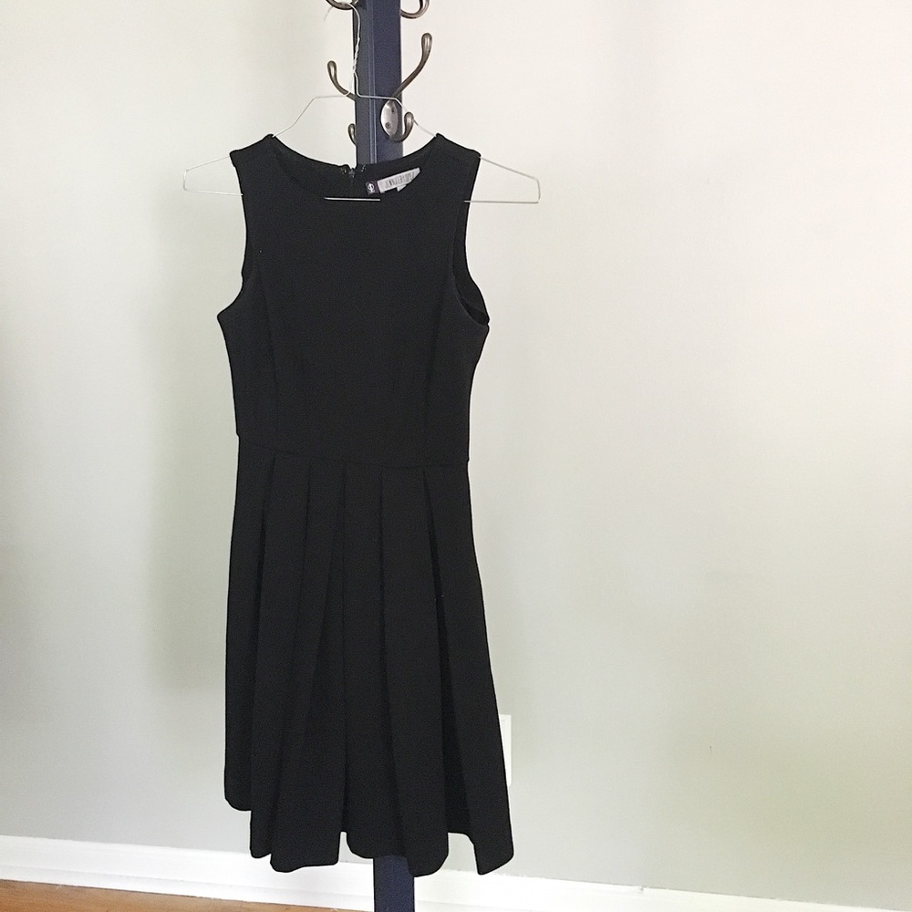 Jennifer Lopez black fit and flare pleat dress -XS